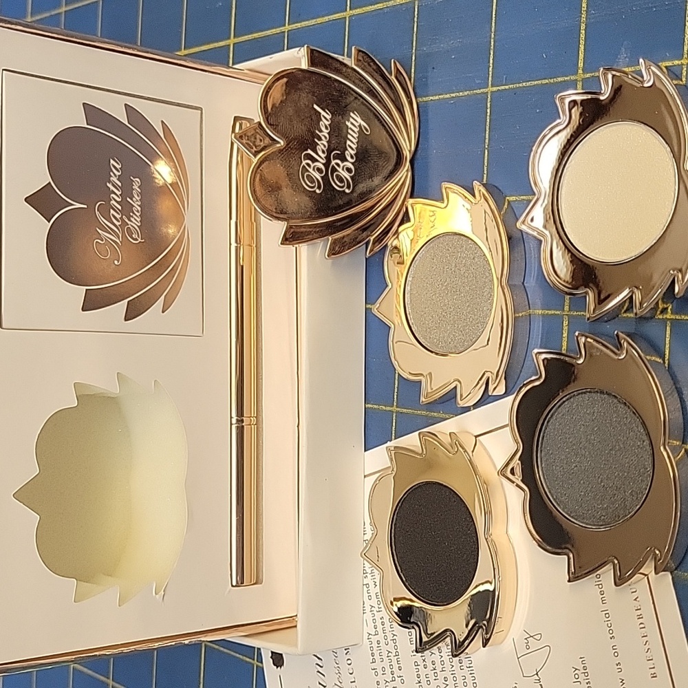 Blessed Beauty Natural EyeShadow Set Starry Eyed Curates for an Evening Look New